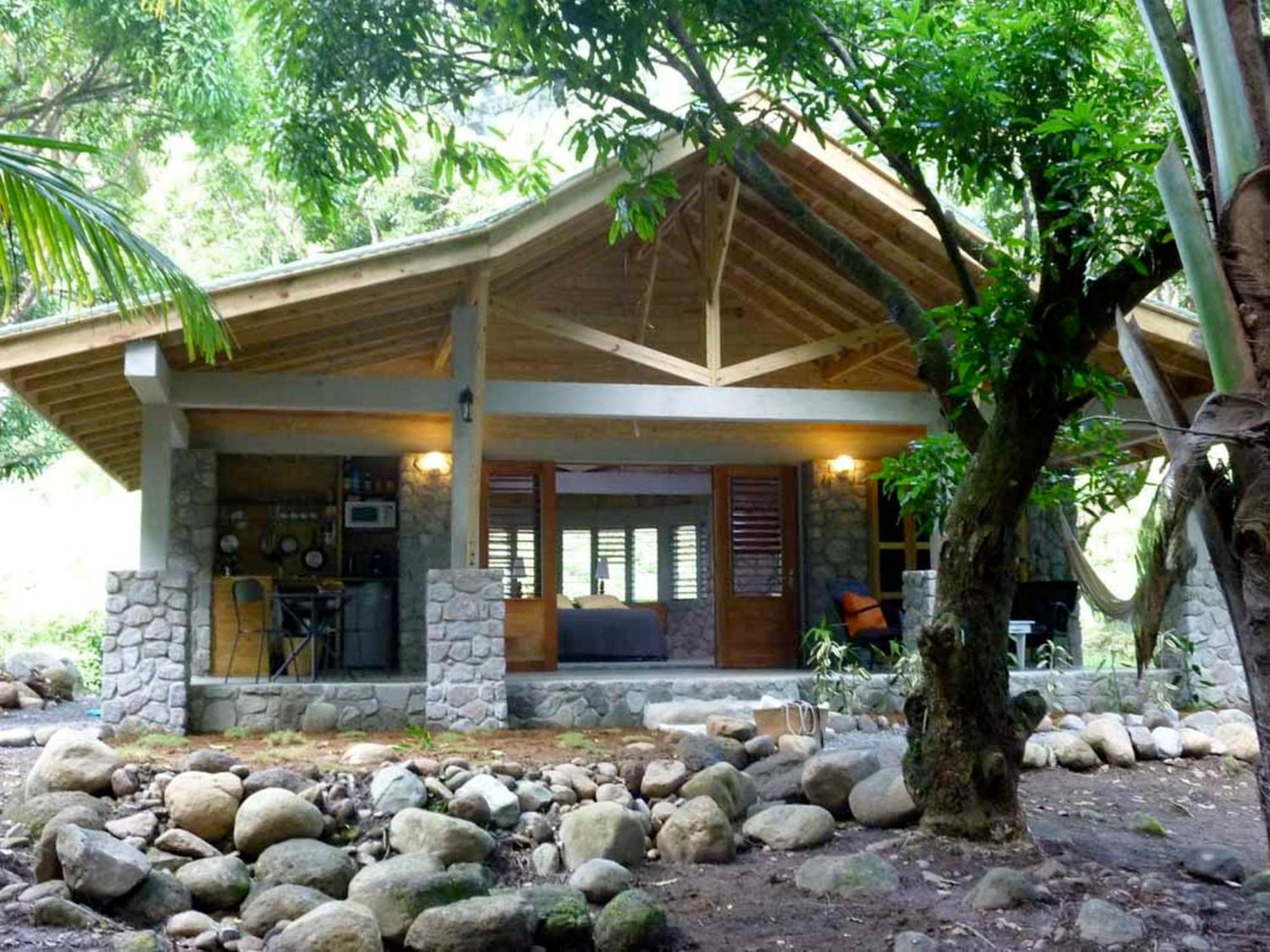 Вилла Citrus Creek Plantation La Plaine Экстерьер фото