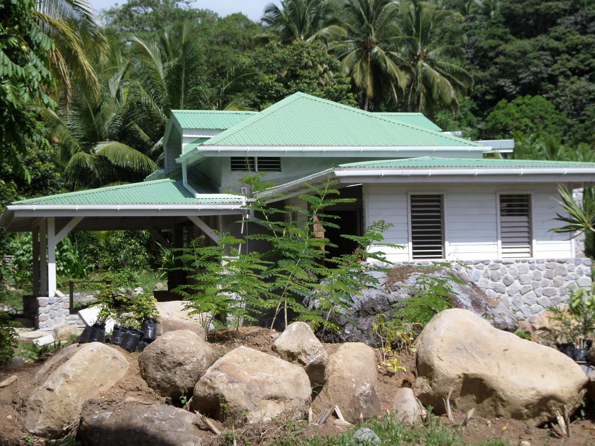 Вилла Citrus Creek Plantation La Plaine Номер фото