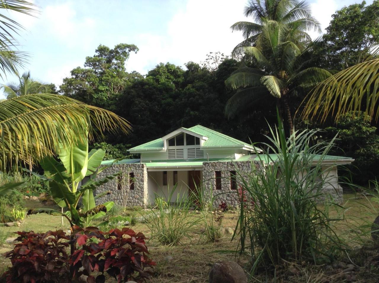 Вилла Citrus Creek Plantation La Plaine Экстерьер фото