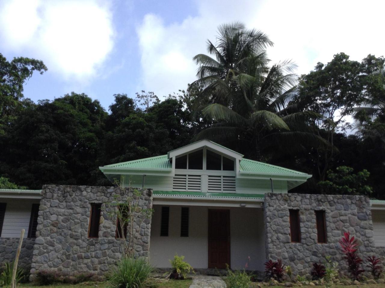 Вилла Citrus Creek Plantation La Plaine Экстерьер фото