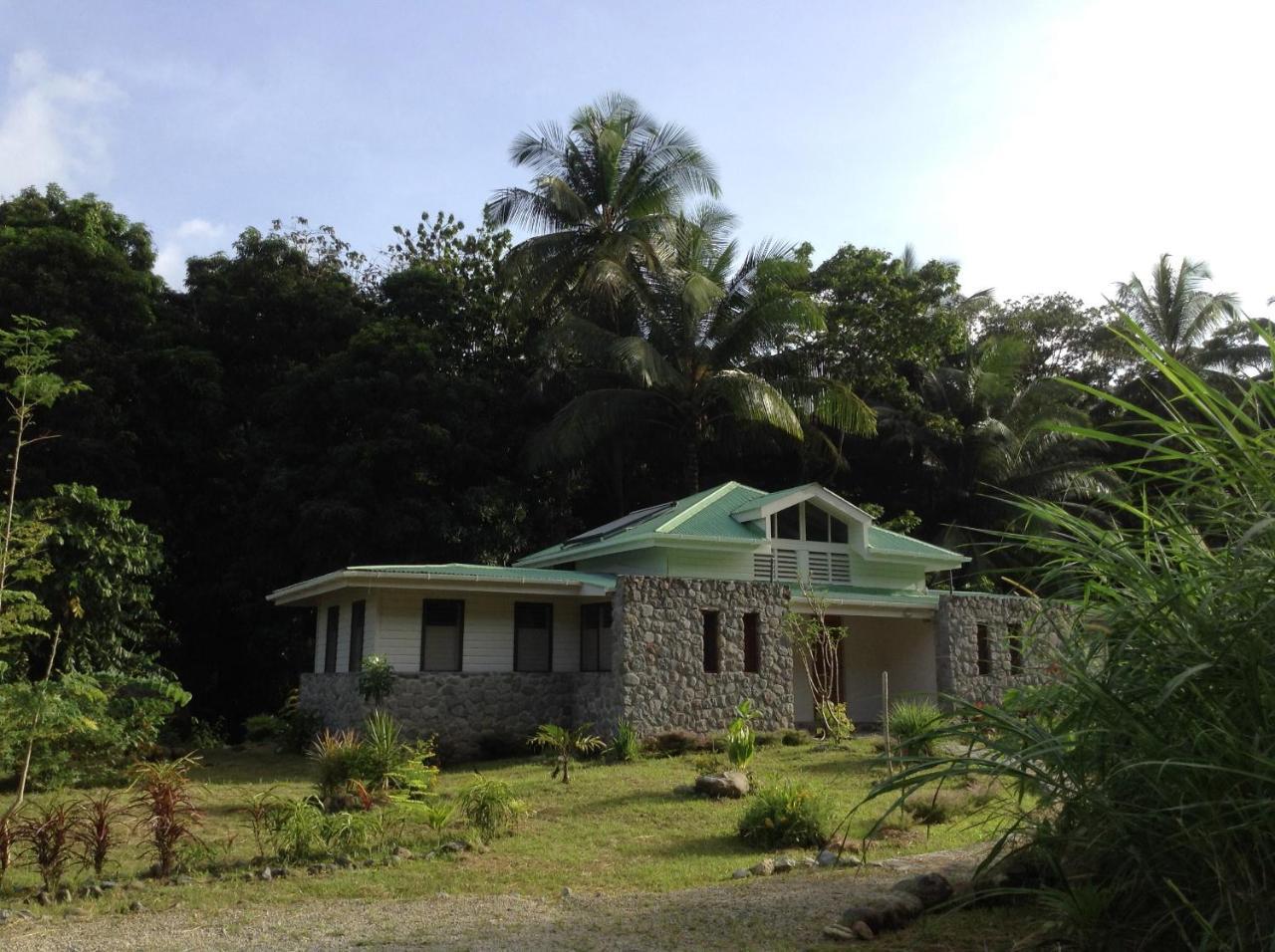 Вилла Citrus Creek Plantation La Plaine Экстерьер фото